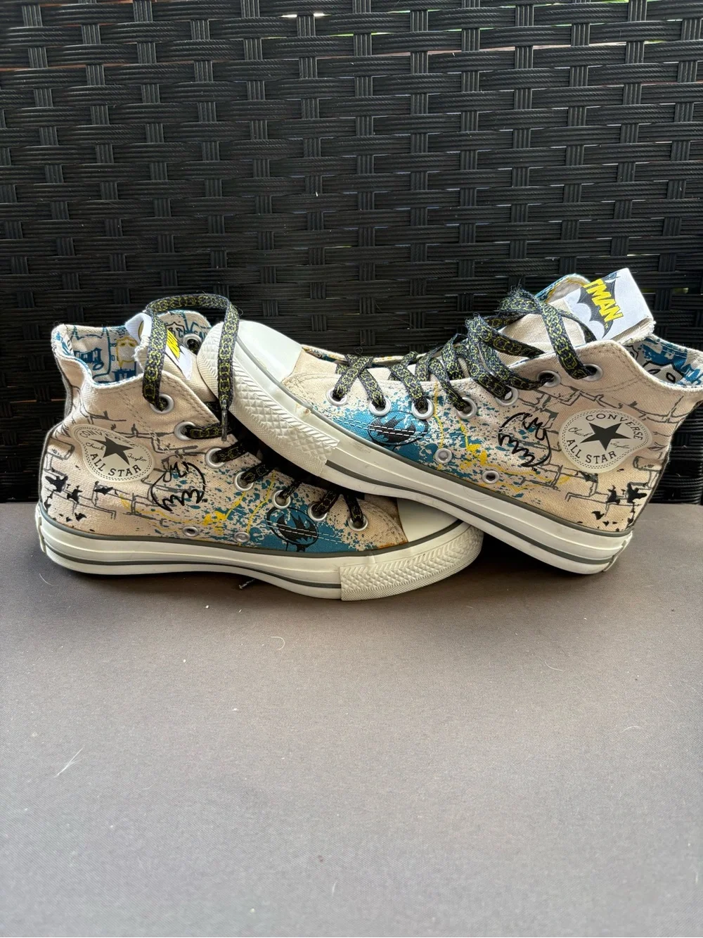 Converse Kids Beige and Blue Batman High-Top Sneakers